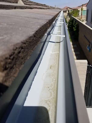 gutter cleaning in Redlands, California